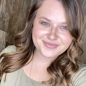 Meet your Posher, Faith